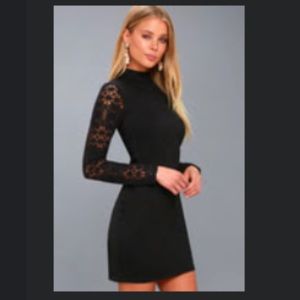 Lulu’s Black Lace Long Sleeved Bodycon Dress